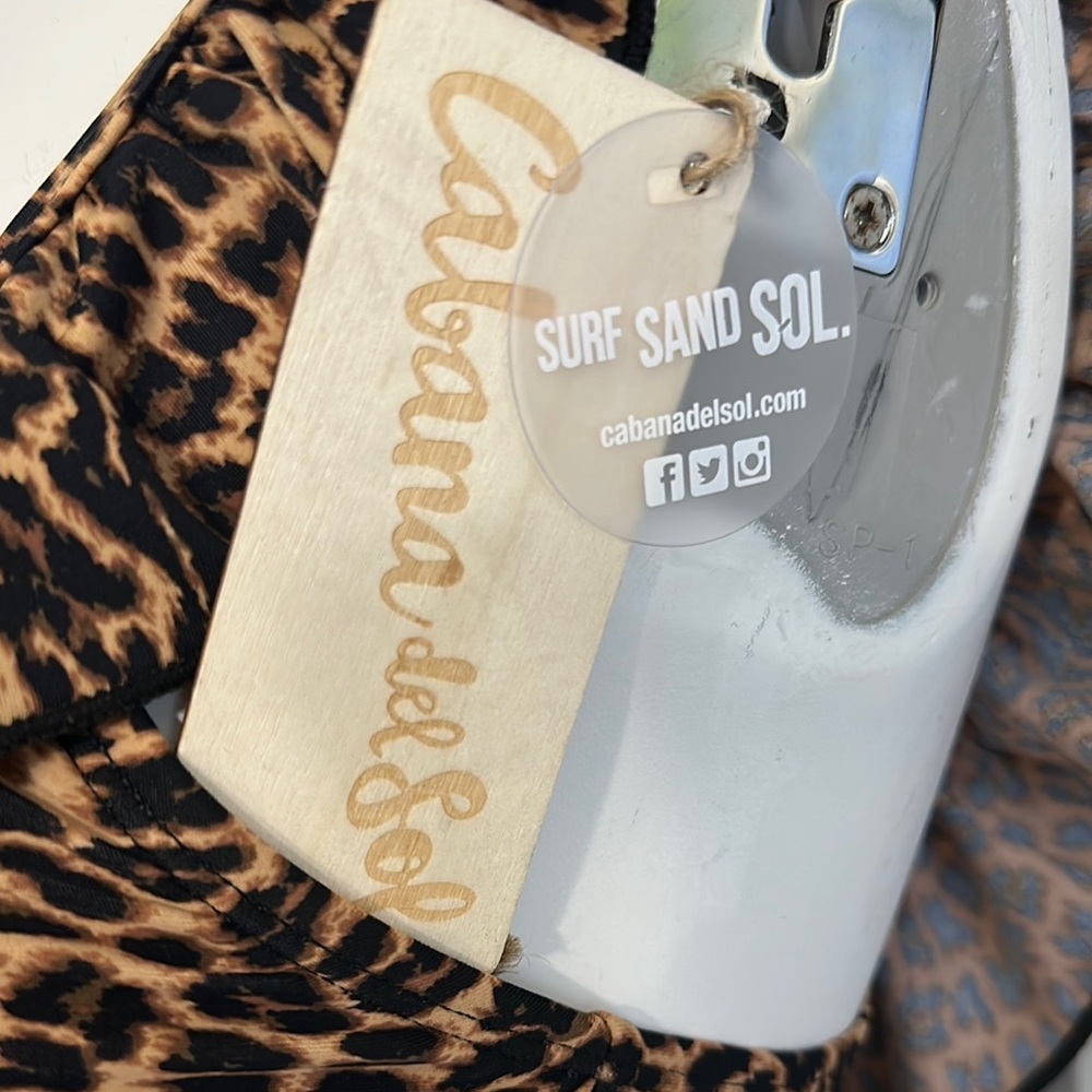 Cabana del Sol leopard print swim top - Picture 3 of 8
